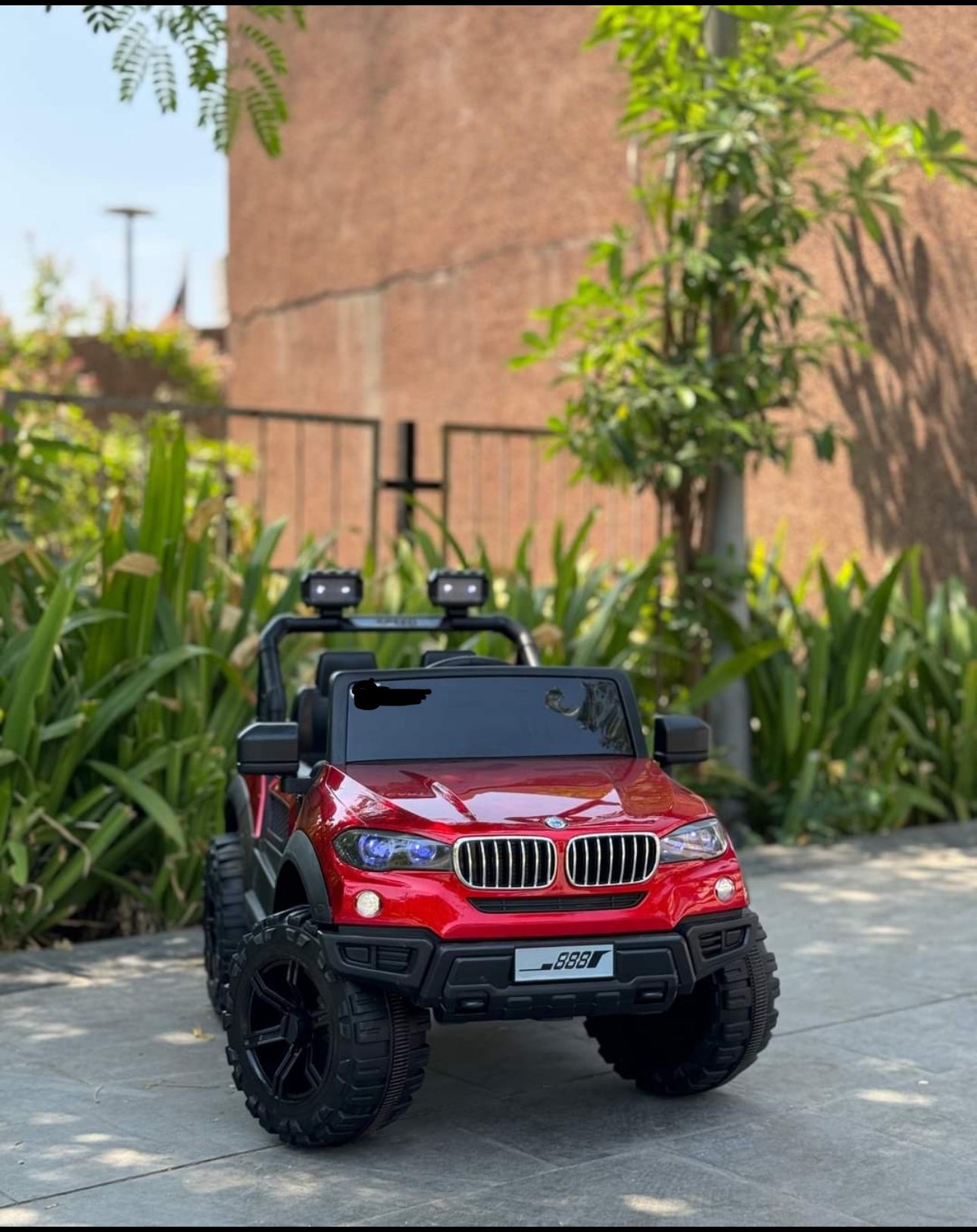 BMW Shape Kids Battery-Operated Jeep with remote control and leather seats – available at TOYSNRIDES.
