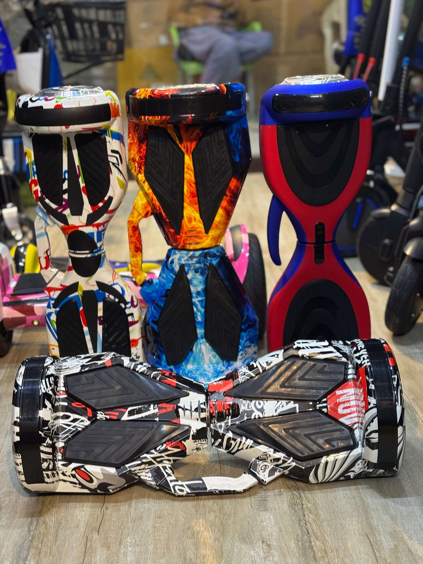 TOYSNRIDES self-balancing scooter with a 300W motor and gyroscope for smooth rides.
