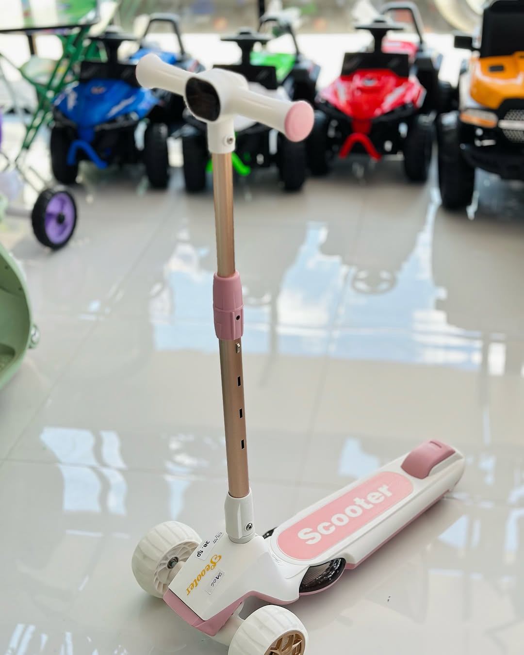 3 wheeler adjustable height scooty with light and music